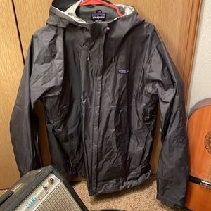 Patagonia torrentshell rain jacket, size Large, gray